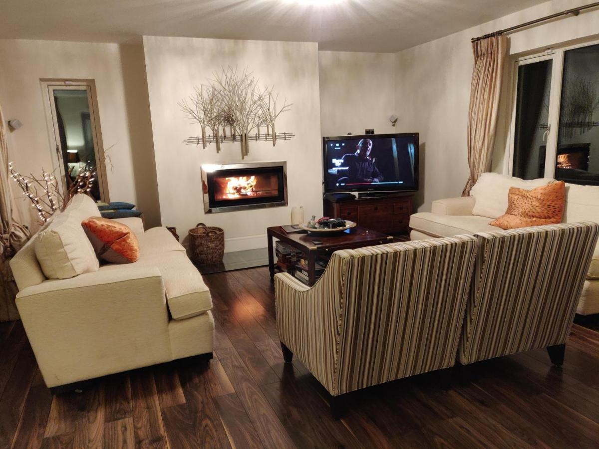 Brona Dempsey Bed & Breakfast Birr Bagian luar foto